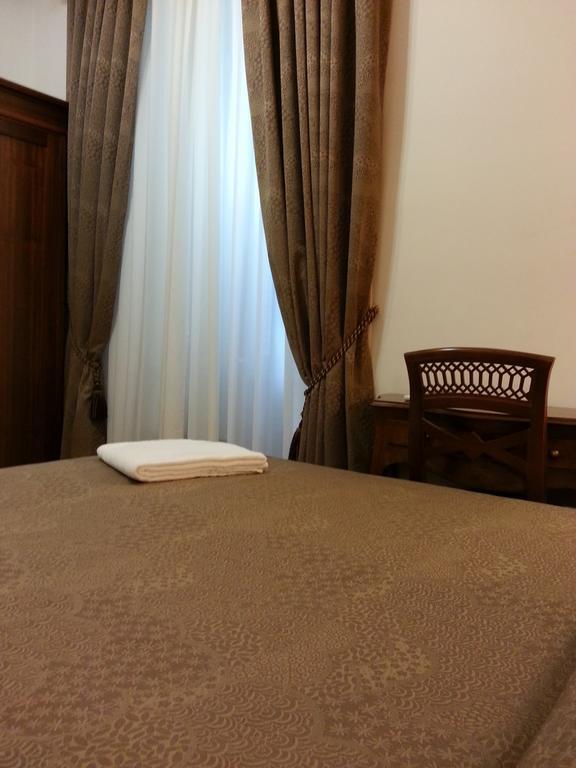 Guesthouse Alex II Rome Exterior photo